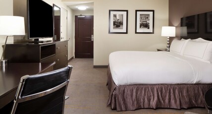DoubleTree by Hilton El Paso Downtown Room Type - 1 KING DELUXE