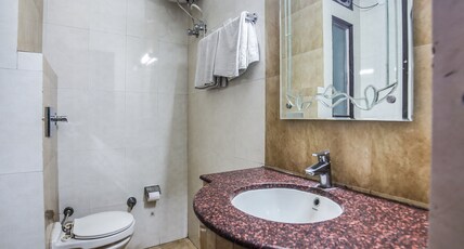 Hotel New Shraddha Room Type - Triple Bed Room