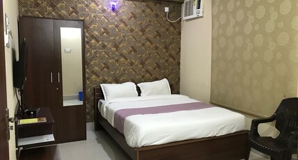HOTEL ABINASH Room Type - Deluxe DOUBLE AC