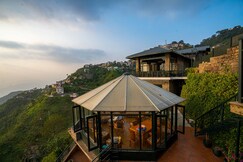 StayVista at 7 Rooms @ Mysty View