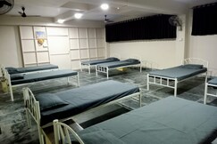 Binapani Hostel 600M From Shree Jagannath Temple Puri