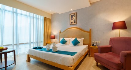 The platinum business hotel Room Type - Suite Room