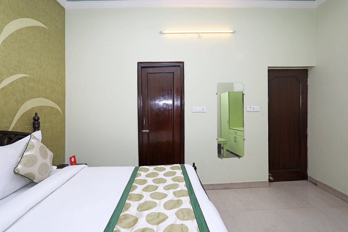 Hotel Shreeyansh - Tap to explore photos