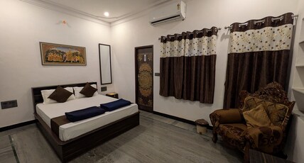 Gitanjali Homestay Udaipur Room Type - Deluxe AC Rooms