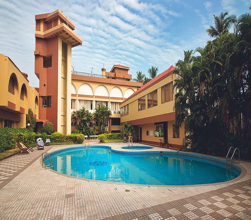 Paradise Isle Beach Resort - Tap to explore photos