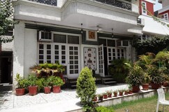 Rams Inn | Rooms in a Homestay