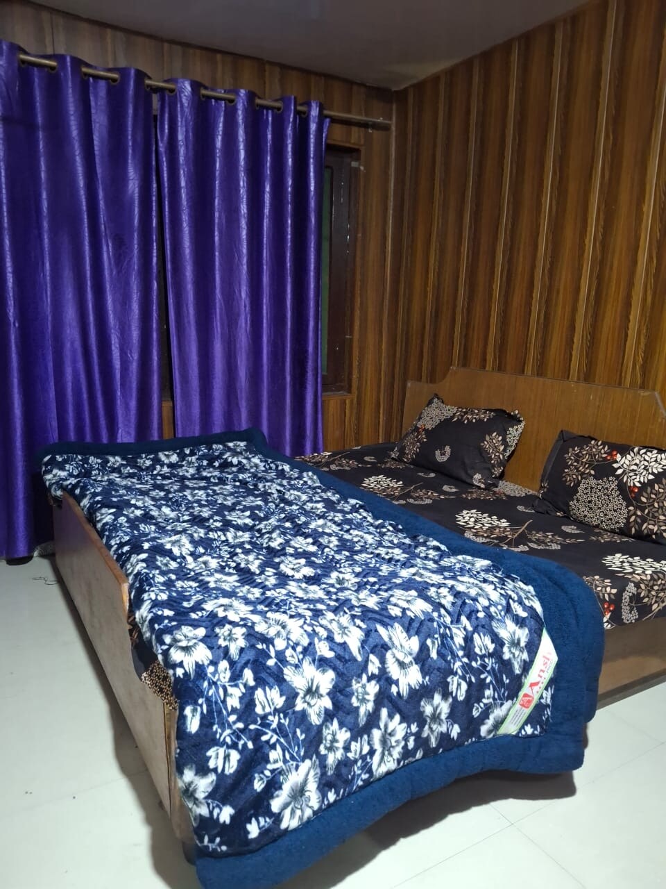 Right View Paying Guest House - Tap to explore photos
