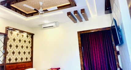 Maa Vaishnavi New Restaurant And Hotel Room Type - Four Bed AC Room