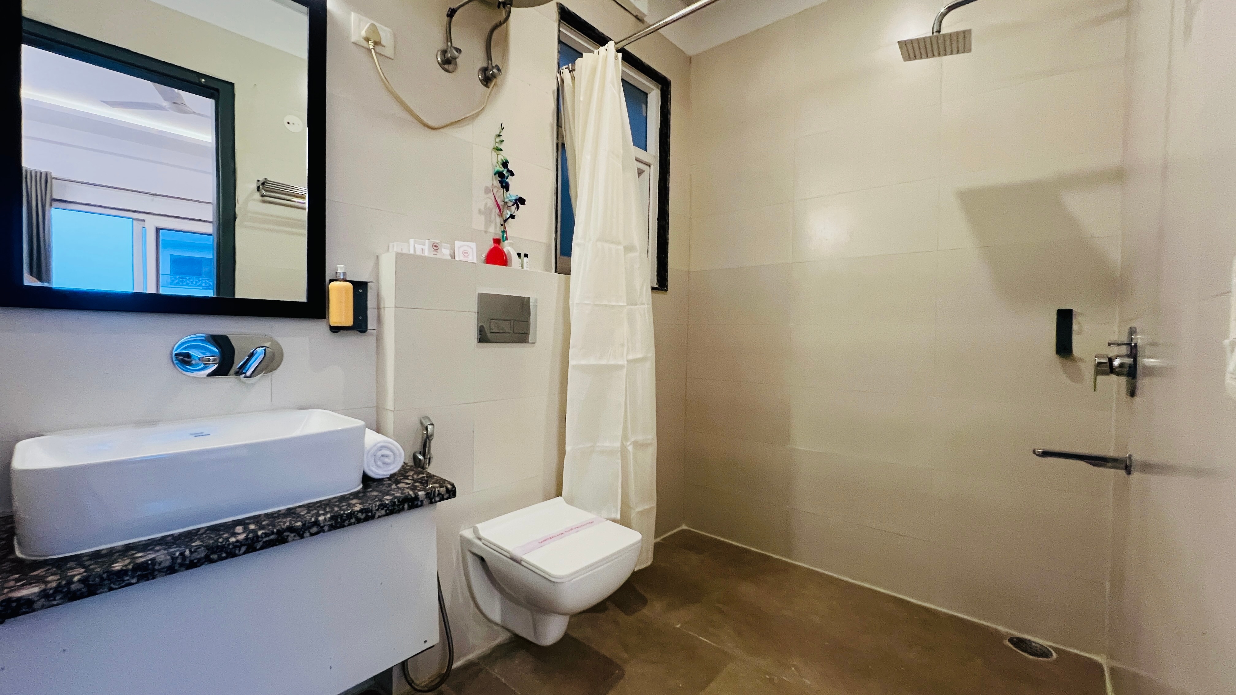 ZEN Medicity - Boutique Hotel Gurgaon - Tap to explore photos