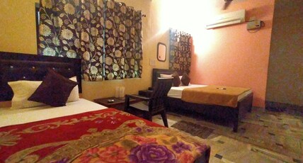  Hotel Aakash Ganga Room Type - Deluxe Triple Bed