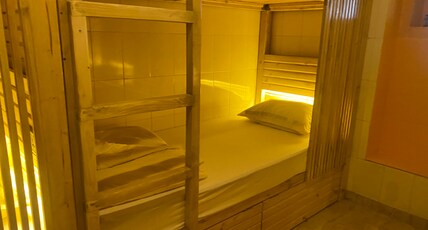 GoSolo Stays Room Type - Premium 8 Bed Mixed Dorm C