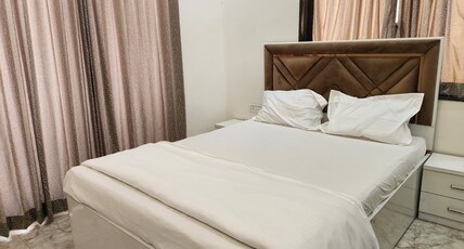 Hotel Devendra and Lodging Room Type - Deluxe AC Room