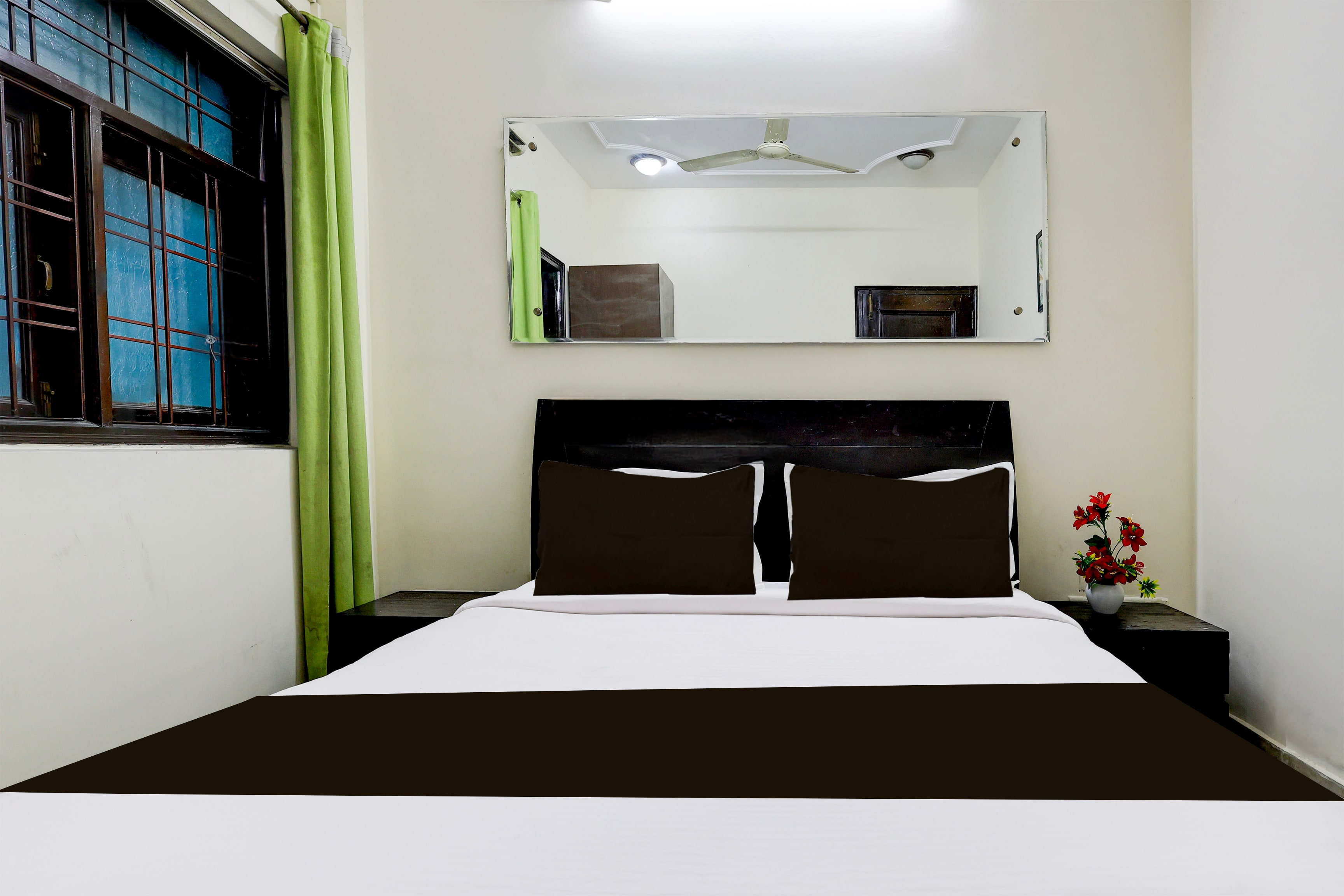 Hotel O STAYLO COZY STAY - Tap to explore photos