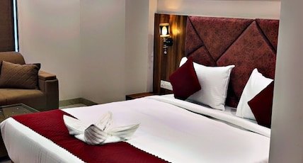 Hotel Majestic Heights Room Type - Premium Room