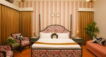 Marigold House Room Type - King Room with Garden