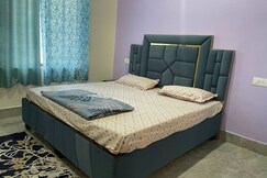 Luxurious One BHK Flat for rent Free parking
