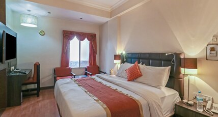 Hotel Crown Room Type - KING ROOMS