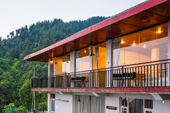 Liveaway Dharamkot (near McLeodganj) by Pack