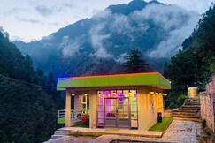 Address of The Ridge Cafe and Stay