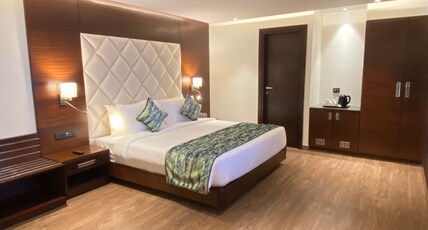 Cygnett Park BL Jaipur Room Type - Suite with Jacuzzi