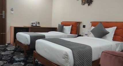 Hotel Sri Vintage Inn Room Type - Executive Room With Twin Bed