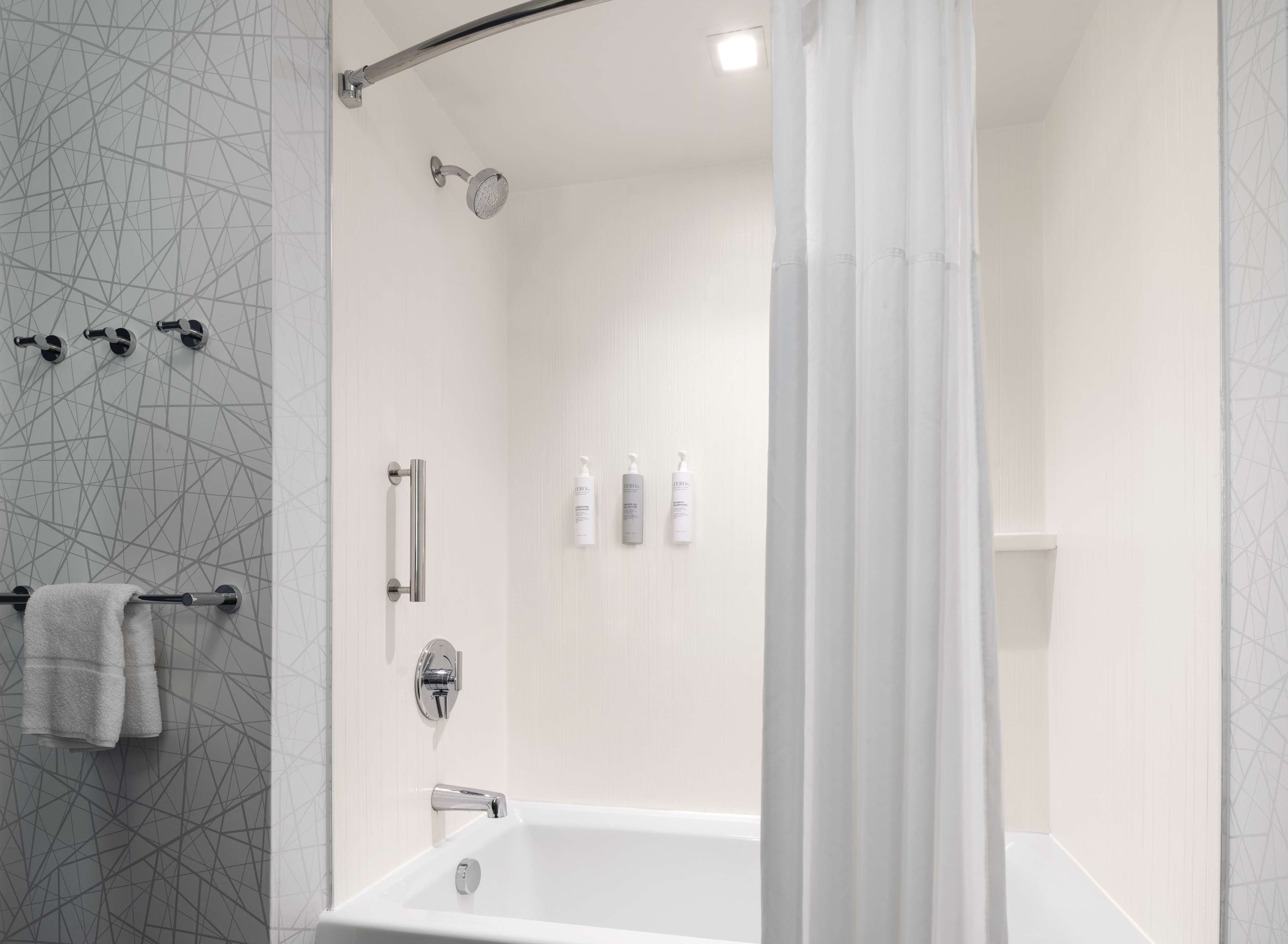 Hampton Inn & Suites by Hilton Worcester - Tap to explore photos