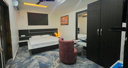 HOTEL THE JMC Room Type - Superior AC Room