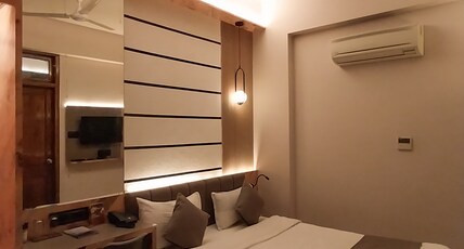 Hotel Prabhat Room Type - Signature Room
