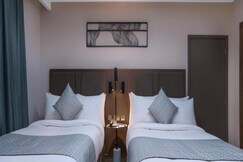 Hotel Holiday International