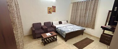 Krishnam Guest House