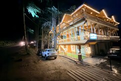 3BHK - Oak & Amber Retreat