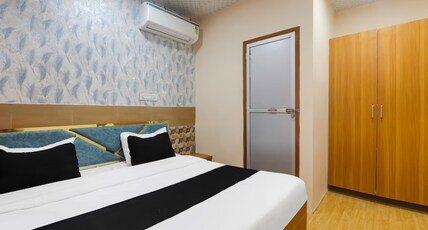 V K palace inn Room Type - Bedroom 2