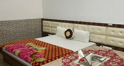 Hotel D2M Room Type - Super Deluxe Room