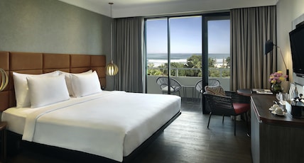 Pullman Bali Legian Beach Room Type - Premium Deluxe Room, 1 King Size Bed, Ocean View Pullman Bali Legian Beach Room Type - Premium Deluxe Room, 1 King Size Bed, Ocean View