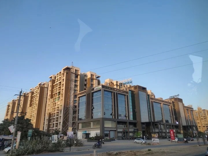 Hotel sparsh town - Tap to explore photos