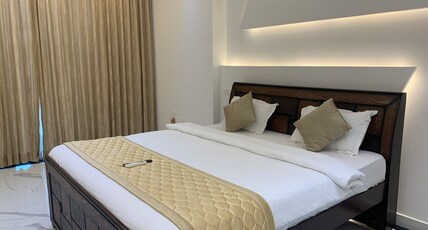 MOONLIGHT LUXURY VILLA Room Type - Deluxe Room
