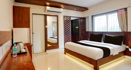 Townhouse Oak Gravity Inn Room Type - Deluxe