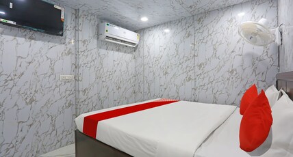 Hotel O Happy Hours Room Type - Classic