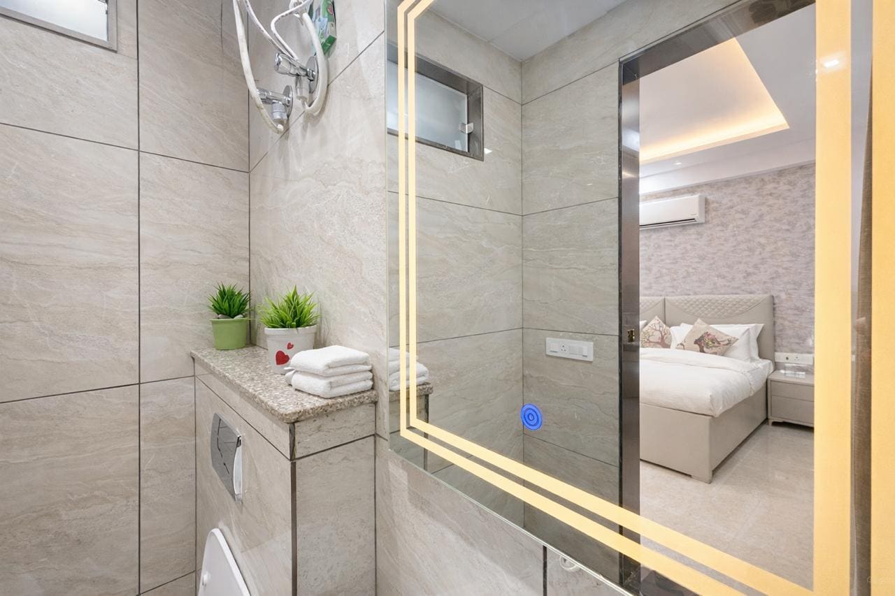 Instay Luxury Studio Service Apartment S51A - Tap to explore photos