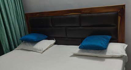 Prateek Stays | 3 Km Drive to Ramjanmbhoomi Room Type - Non AC Room