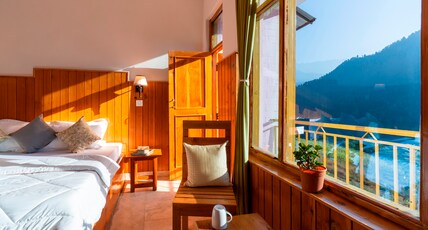 Zostel Shangarh Room Type - Standard Room (with balcony)