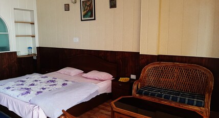 Hotel Himshikhar Room Type - Deluxe Room