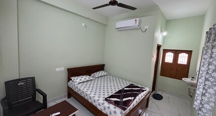Trinetra Home Stay Room Type - Ac Bedroom 5