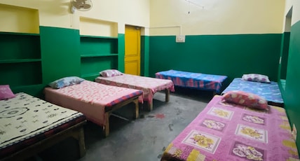 Ansari Guest House Room Type - 10 bed mixed dormitory room