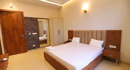 Hotel The Town Palace Room Type - Super Deluxe Room