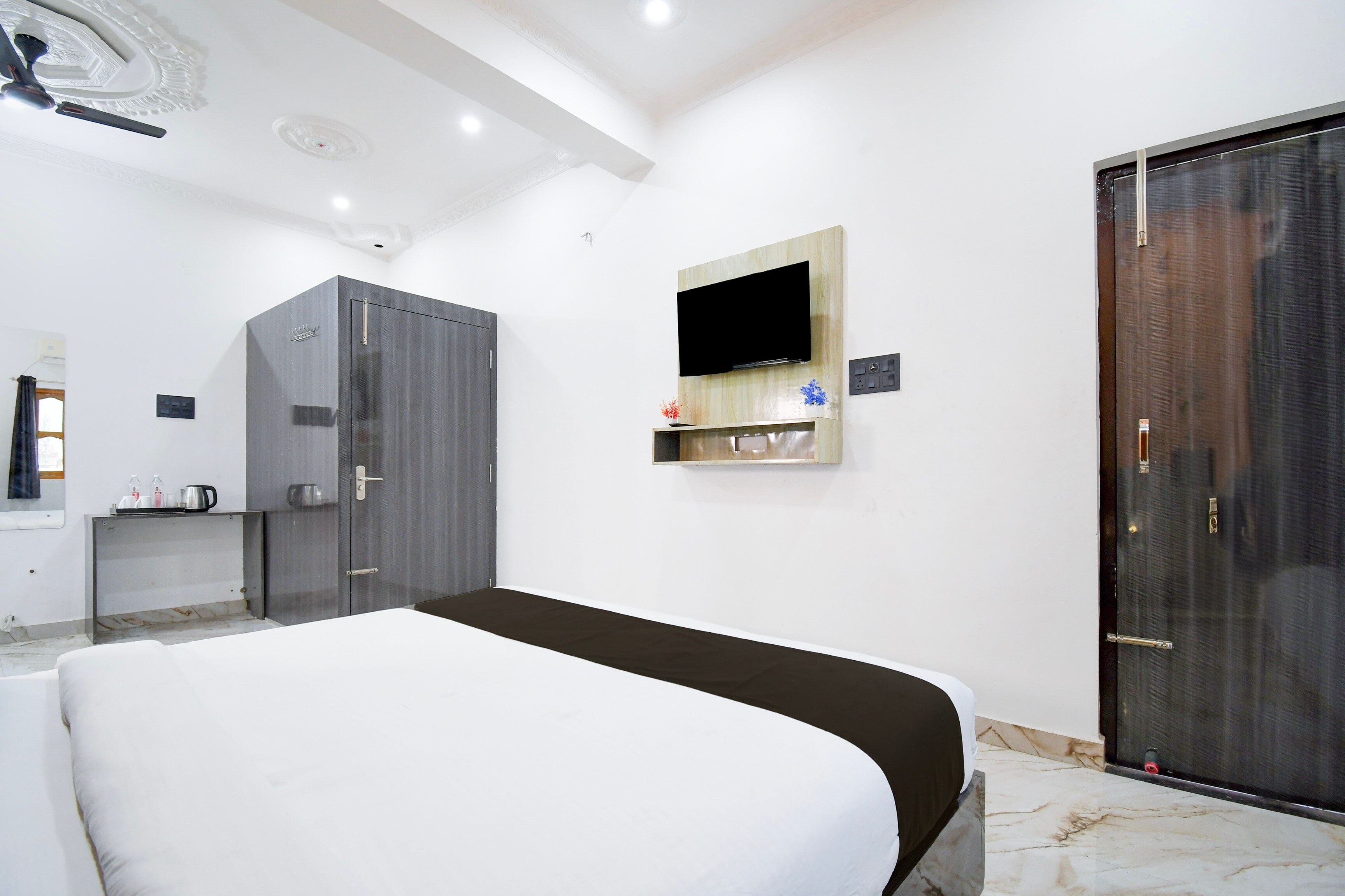 Hotel O Ramya Galaxy - Tap to explore photos