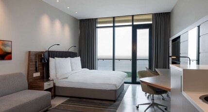 Radisson Blu Hotel & Residence, Maputo Room Type - Studio - Sea View amp; Balcony