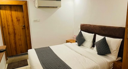 Citylights Inn - Near Sangam Room Type - Deluxe Room Citylights Inn - Near Sangam Room Type - Deluxe Room