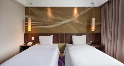 Holiday Inn BANDUNG PASTEUR Room Type - 2 Single Standard