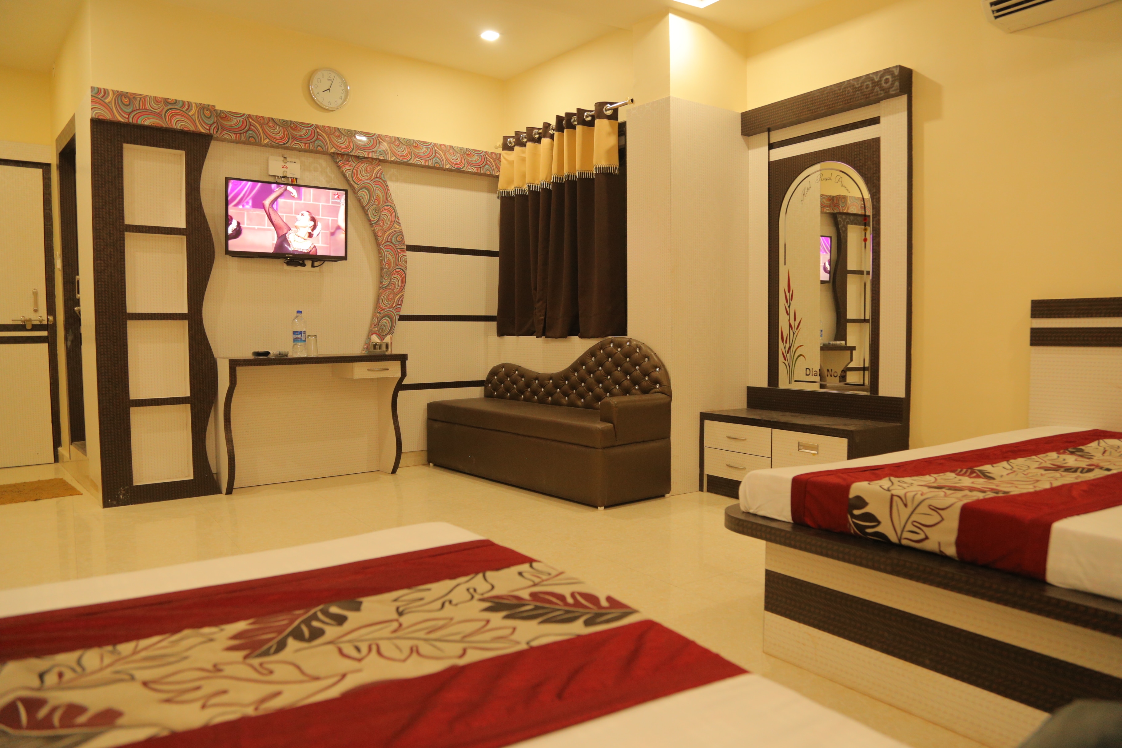 Hotel Royal Ajmer ( 100 Mts From Dargah ) - Tap to explore photos